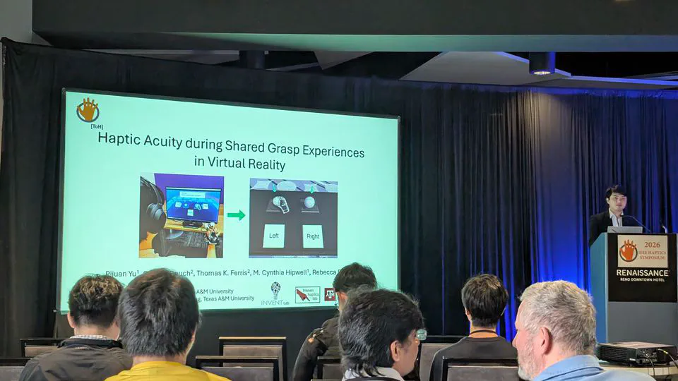 Haptic Acuity during Shared Grasp Experiences in Virtual Reality
