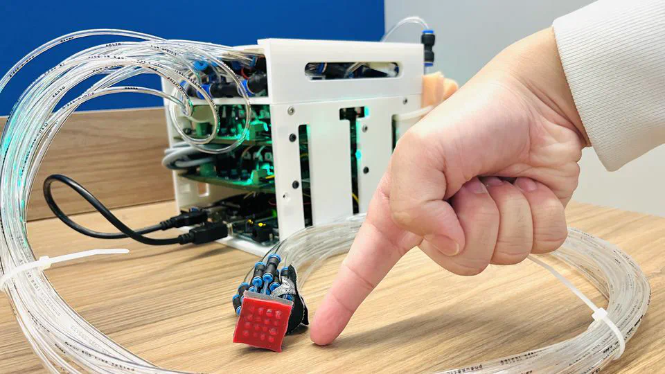 Soft Haptic Display Toolkit: A Low-Cost, Open-Source Approach to High Resolution Tactile Feedback